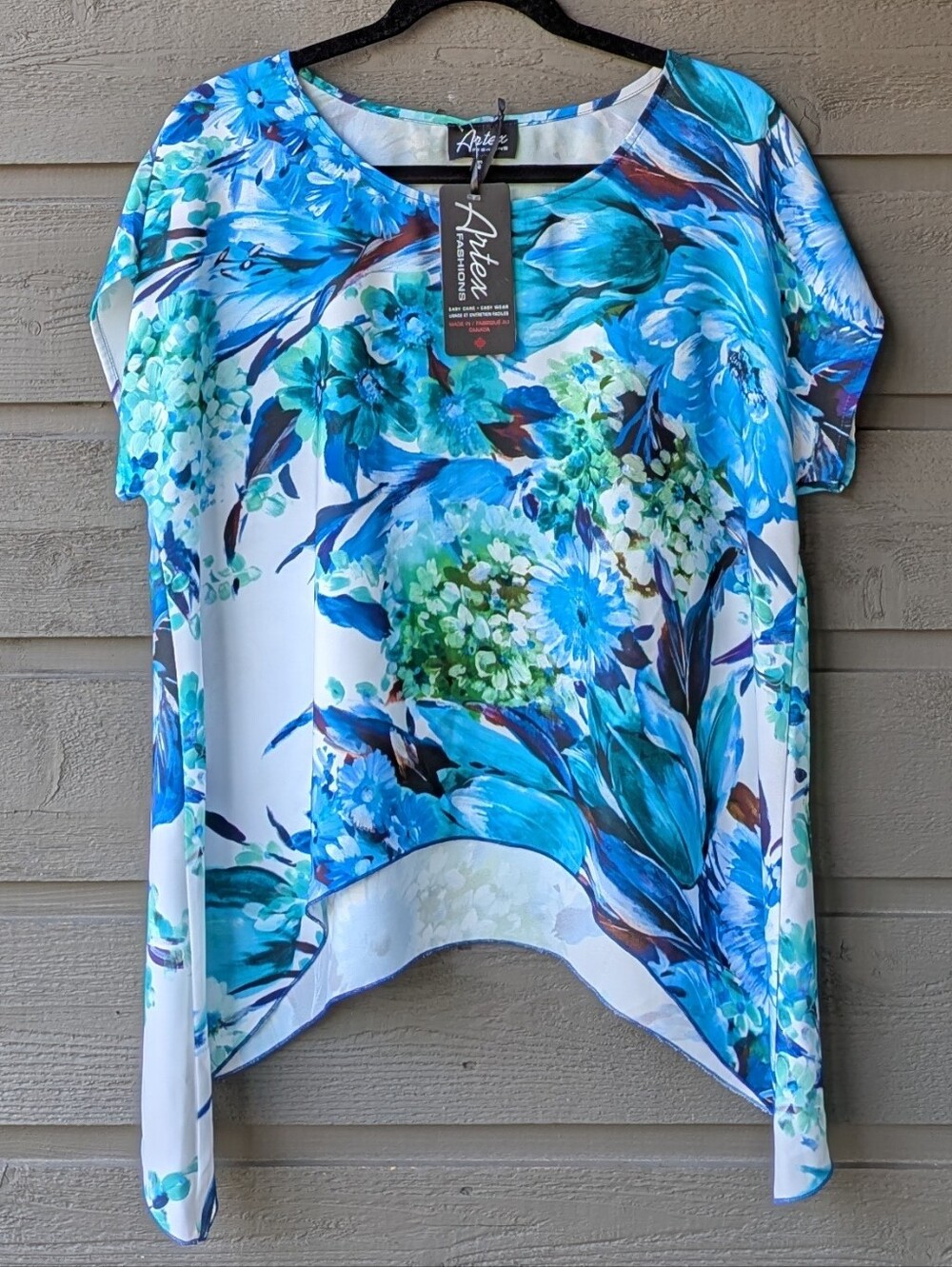 NWT Artex Fashions Blue Floral Handkerchief Hem Blouse Size Small